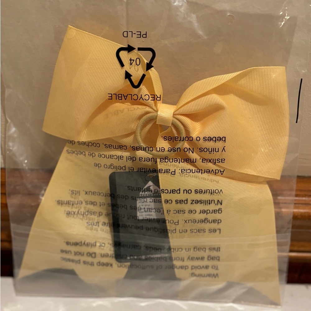 Vegas Gold Cheer Bows